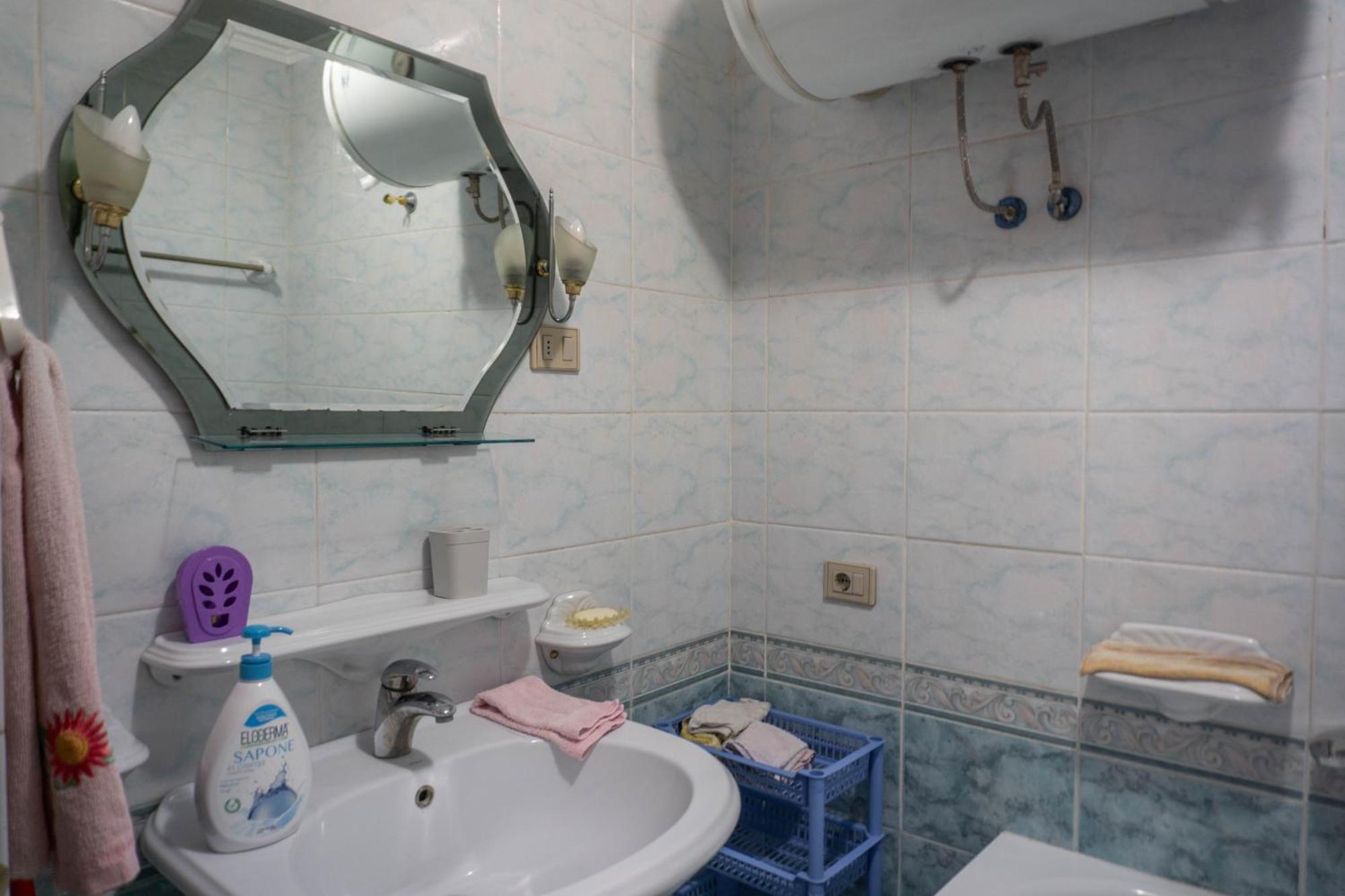 Bllok Bright Private Bedrooms With Private Bathroom On Shared Apartment Tirana Exterior photo